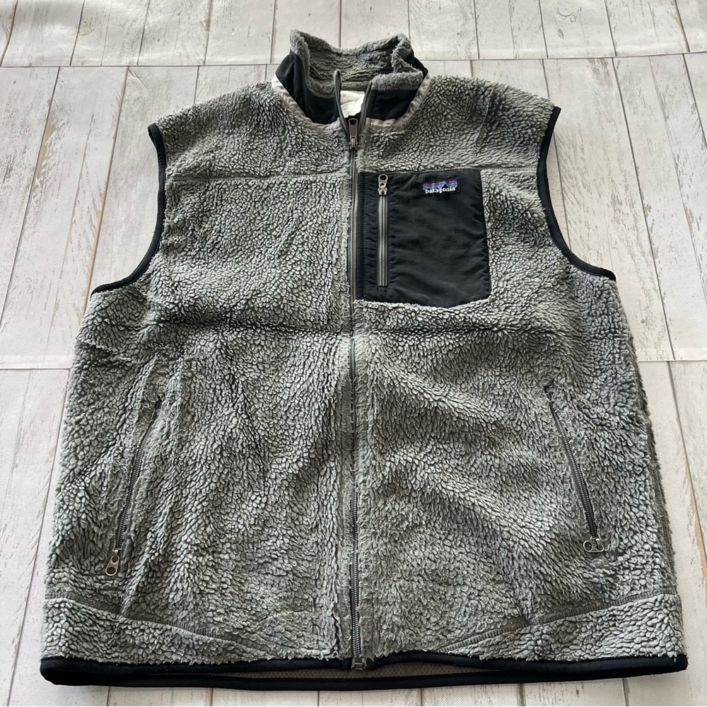 Patagonia Gray Sherpa Fleece Vest with Black Chest Pocket